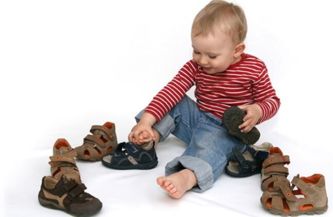 Orthopedic shoes